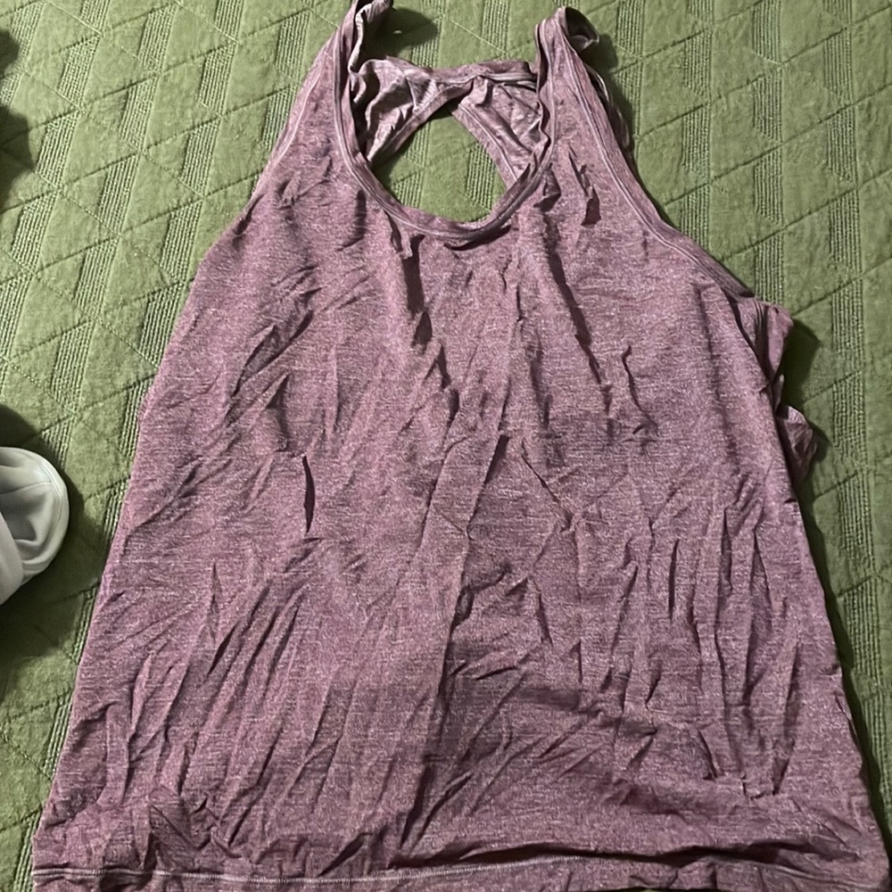 Lululemon tank